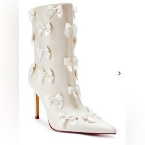 Azalea Wang Taf Cream Satin Bow Stiletto Booties Size 8.5 NWB